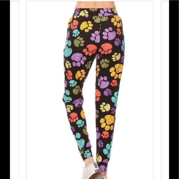 Paw Print 🐾 Joggers - Picture 3 of 4